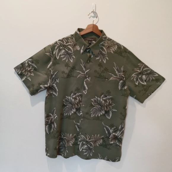 CROFT & BARROW HAWAIIAN SHIRT - Picture 2 of 11